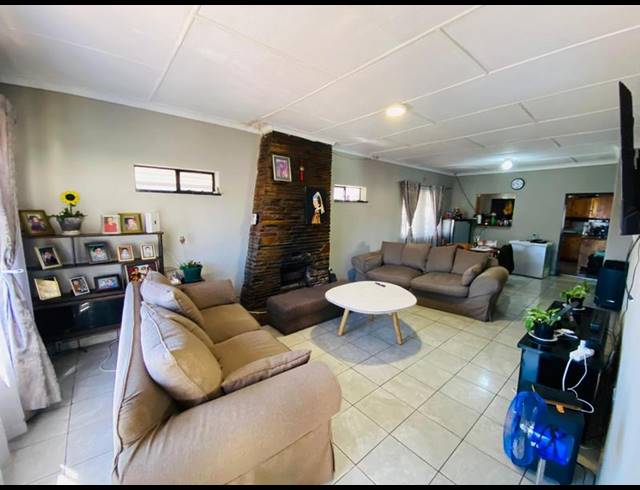 4 BEDROOM HOUSE FOR SALE IN KENSINGTON